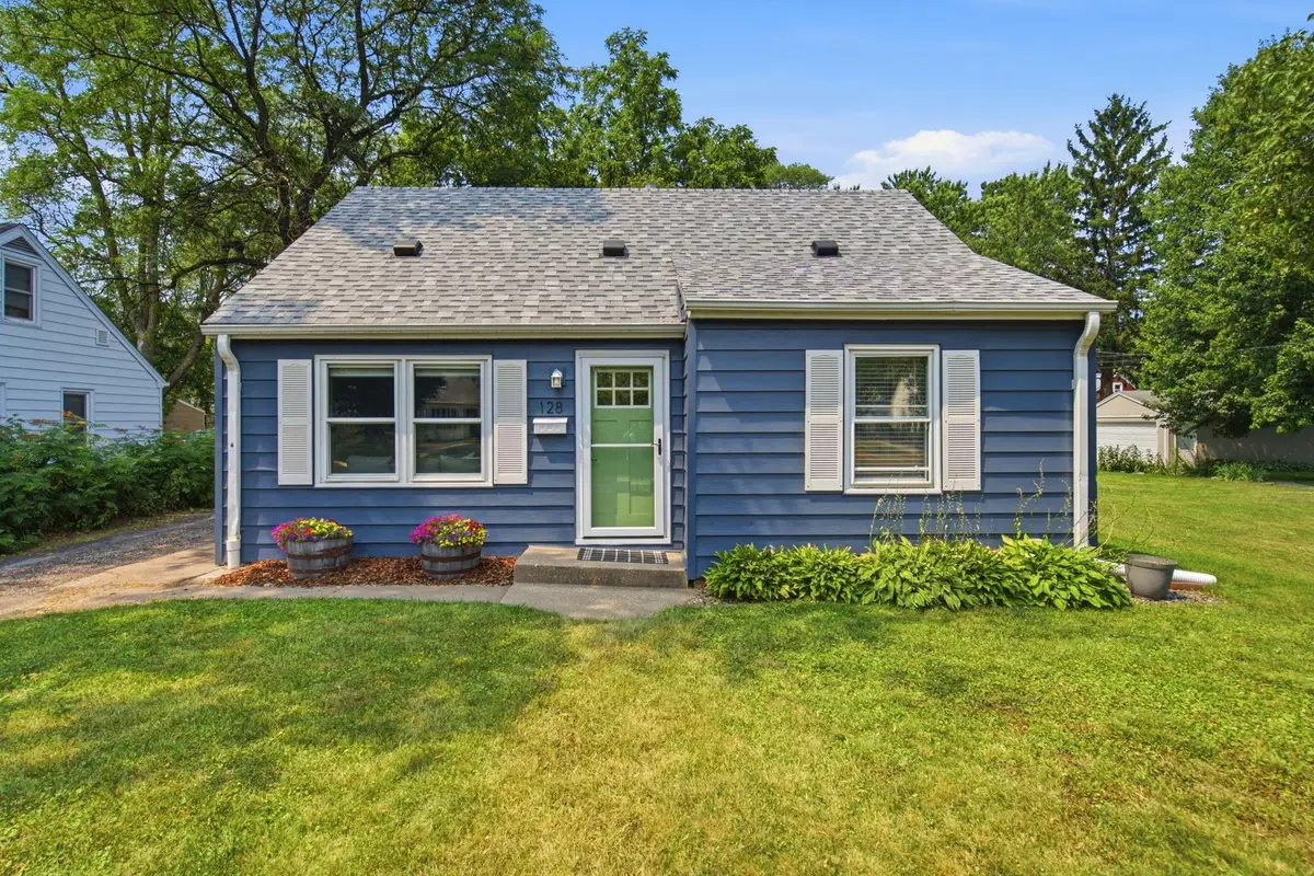 128 18th Avenue N, Hopkins, MN 55343 - #1
