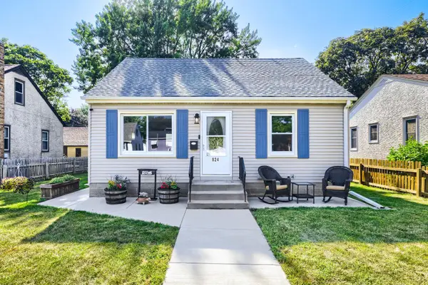824 6th Avenue S, South Saint Paul, MN 55075
