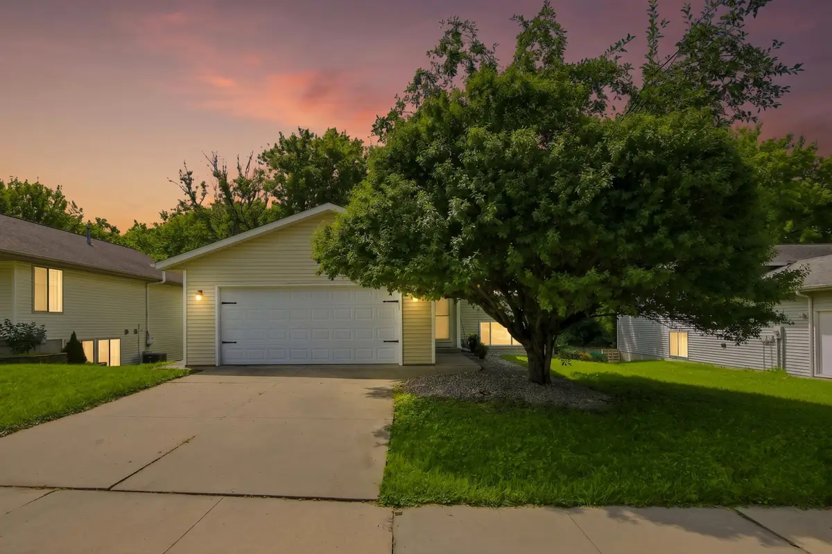 3814 Strathmore Lane Se, Rochester, MN 55904 - #1
