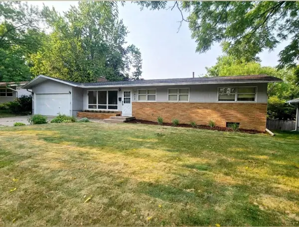7613 53rd Avenue N, New Hope, MN 55428