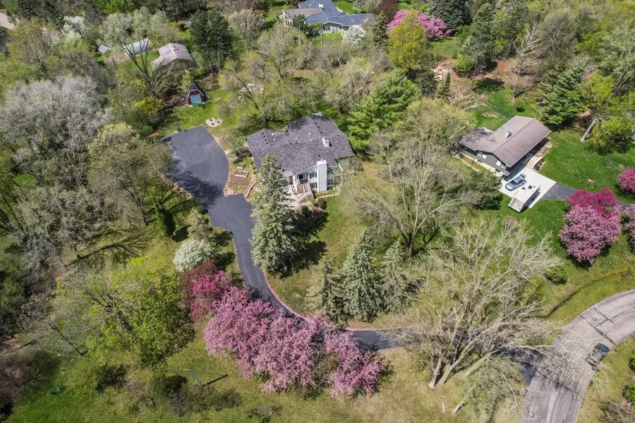 2211 Lenwood Drive Sw, Rochester, MN 55902 - #2