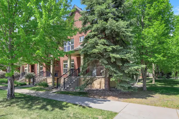 12250 Lakeview Drive N, Maple Grove, MN 55369