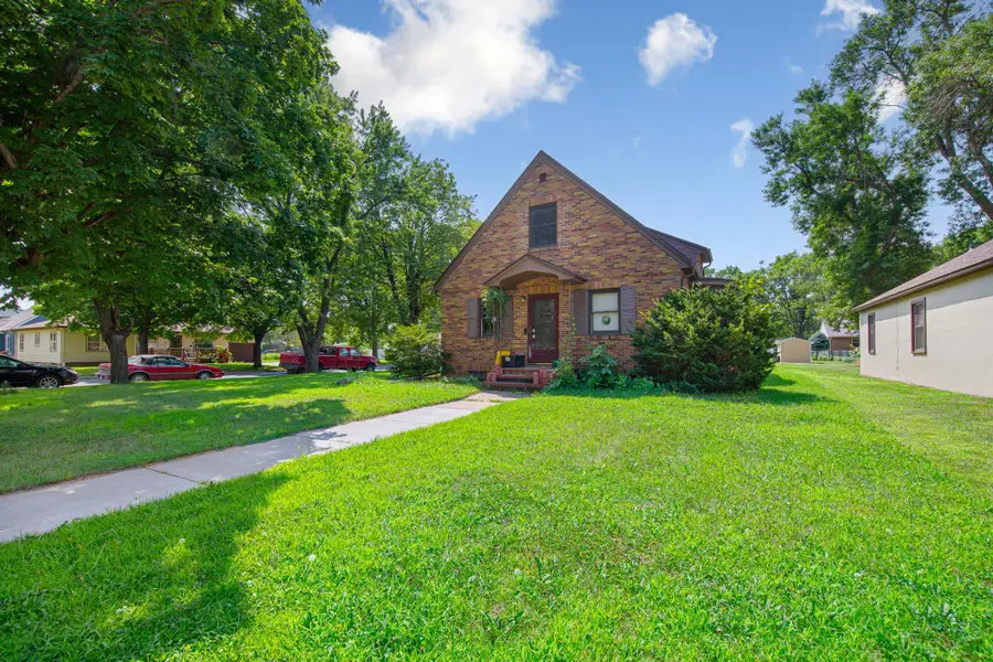 116 E Clinton Street, Arlington, MN 55307 - #2