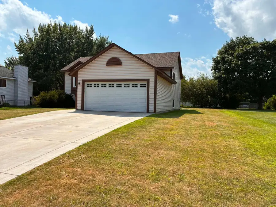 7040 Jensen Avenue S, Cottage Grove, MN 55016 - #3