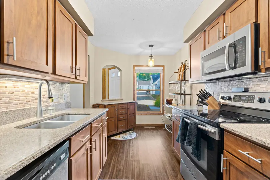 14309 Bedford Drive, Eden Prairie, MN 55346 - #3