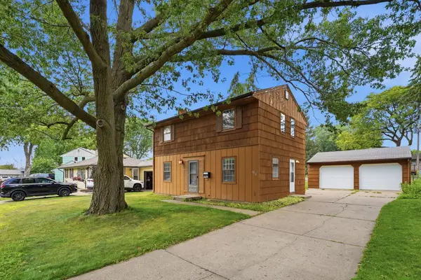 2213 Dellridge Avenue, Saint Paul, MN 55119