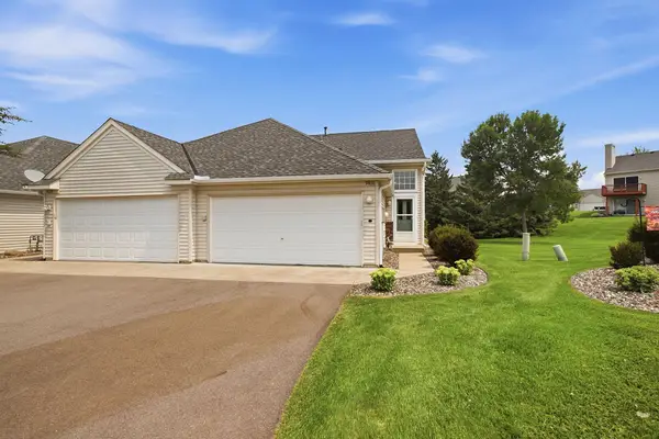 9816 Zinnia Lane N, Maple Grove, MN 55369