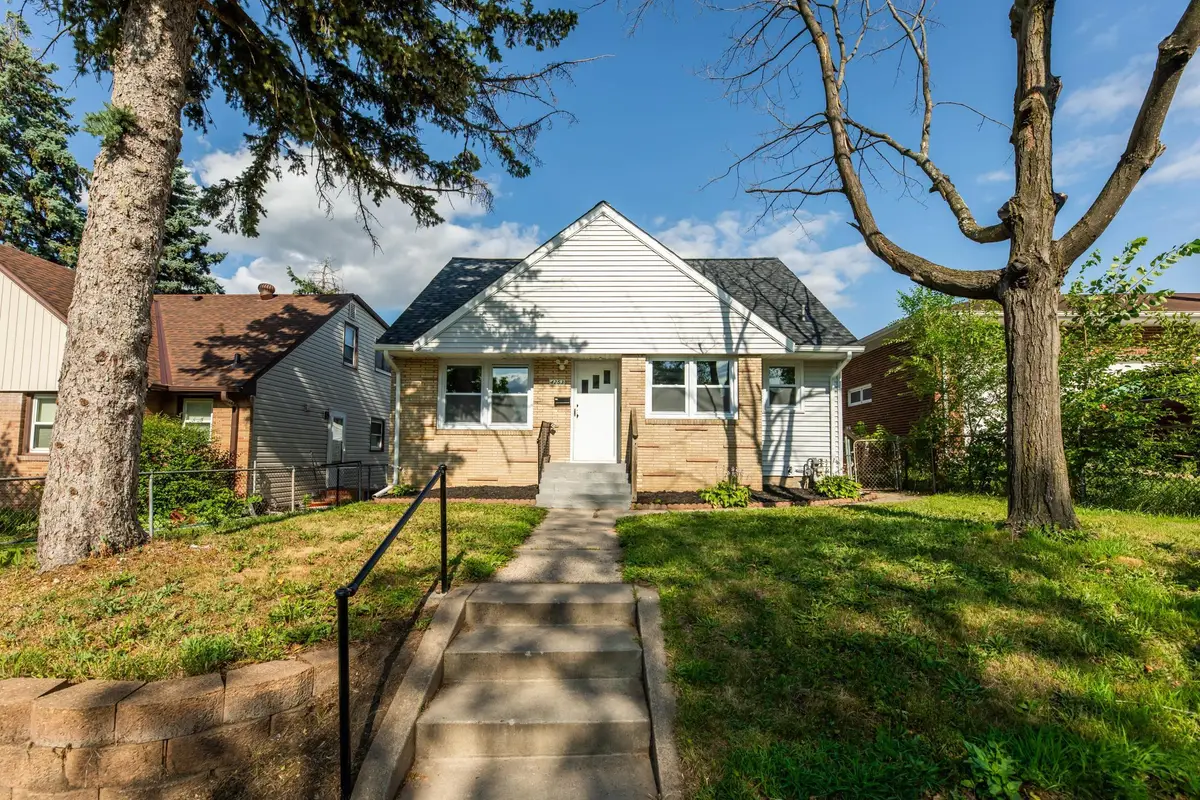 4253 6th Street Ne, Columbia Heights, MN 55421 - #1