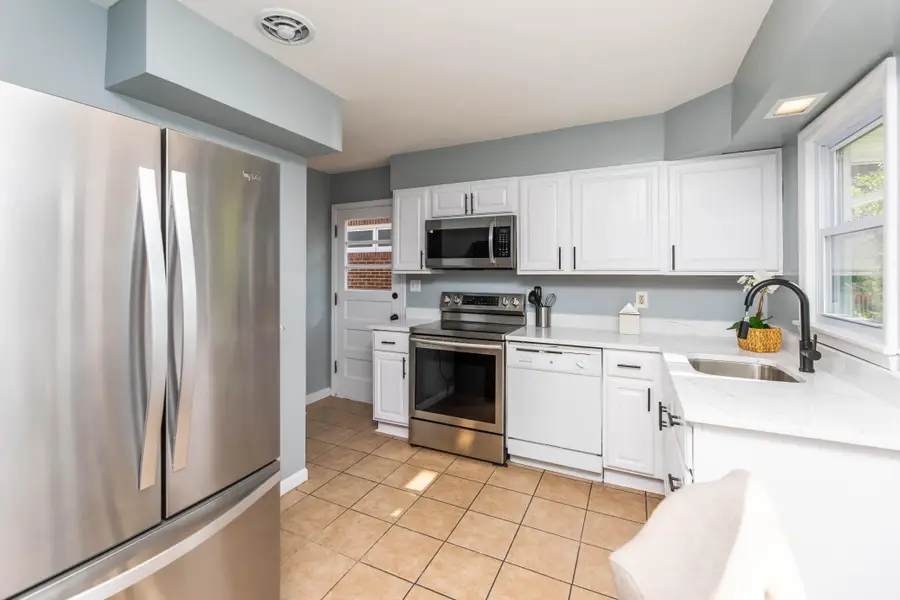 4253 6th Street Ne, Columbia Heights, MN 55421 - #3