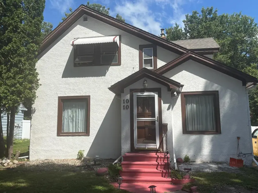 1010 Trott Avenue Sw, Willmar, MN 56201 - #2