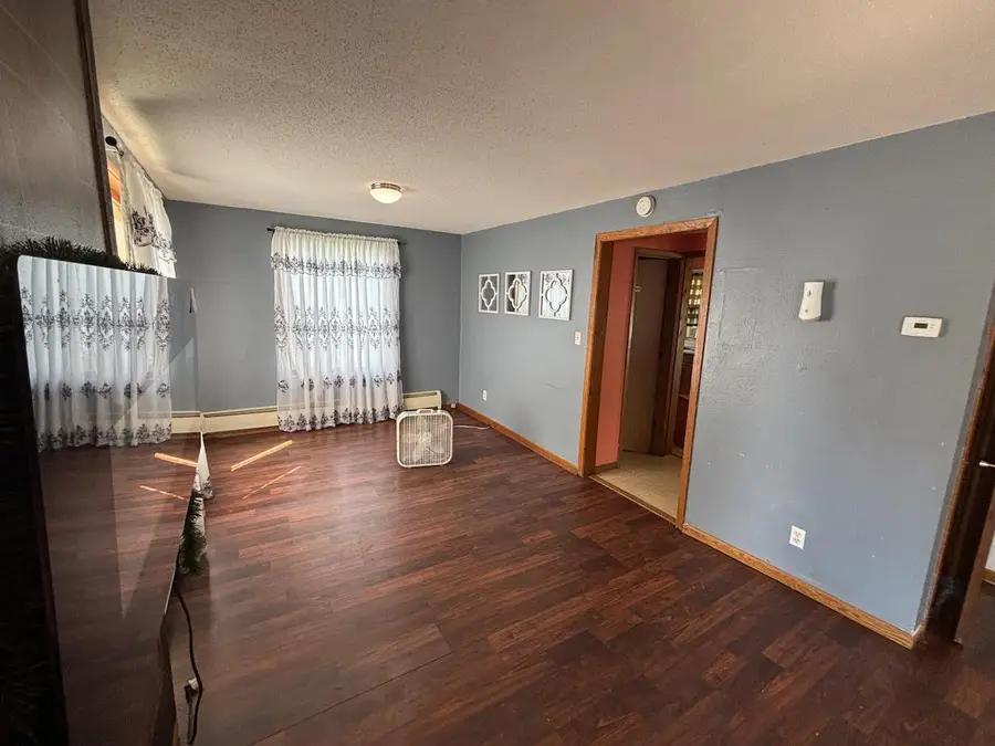 1010 Trott Avenue Sw, Willmar, MN 56201 - #3