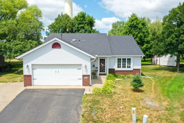 1410 Summit Avenue N, Sauk Rapids, MN 56379