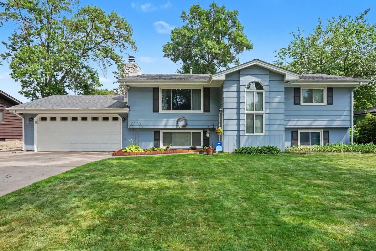 7351 Melody Drive Ne, Fridley, MN 55432 - #1