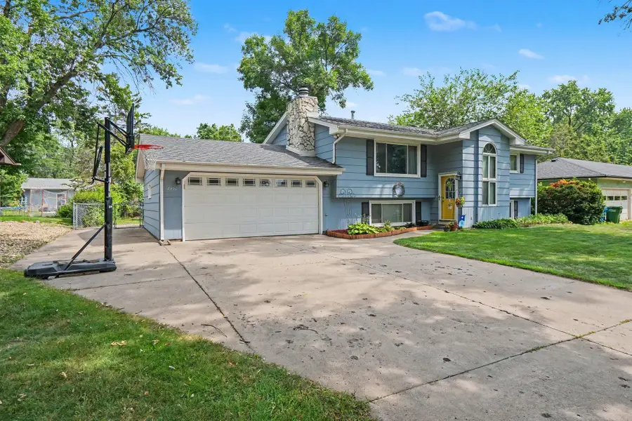 7351 Melody Drive Ne, Fridley, MN 55432 - #2