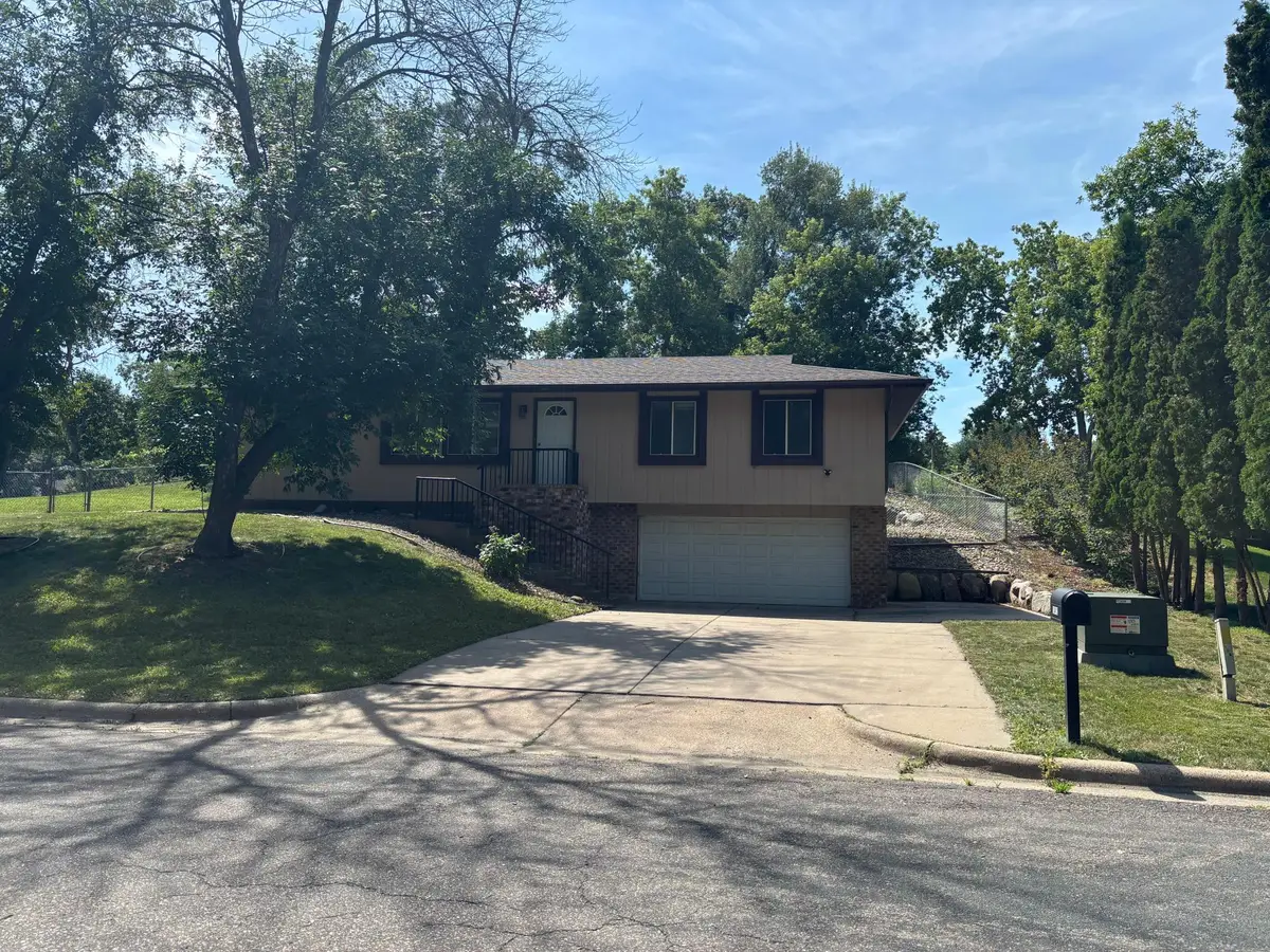 13412 Arden Circle, Burnsville, MN 55337 - #1