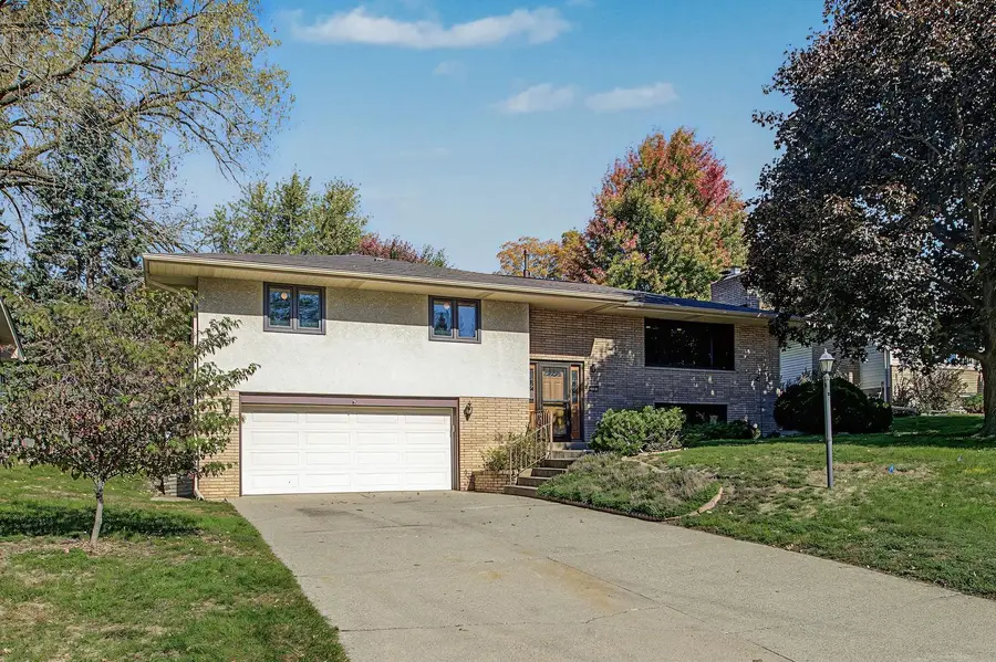 3201 Townview Avenue Ne, Saint Anthony, MN 55418 - #2