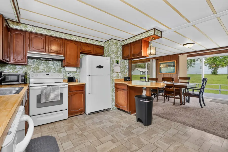 810 SE 7th Street, Grand Rapids, MN 55744 - #2