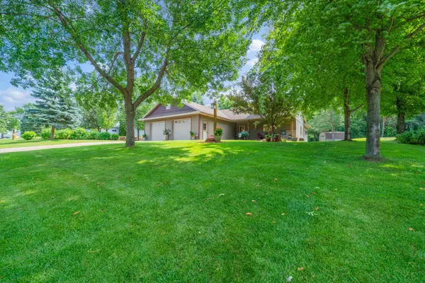 3123 Crestwood Drive Ne, Alexandria, MN 56308