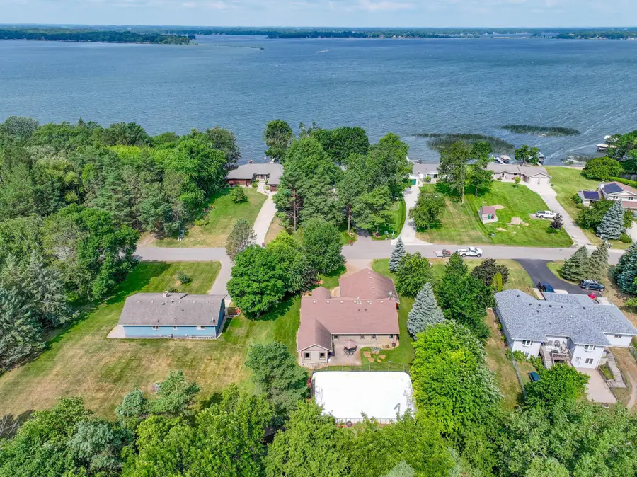 3123 Crestwood Drive Ne, Alexandria, MN 56308 - #2