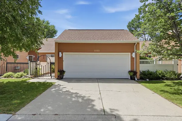 3333 W Prairiewood Drive S, Fargo, ND 58103