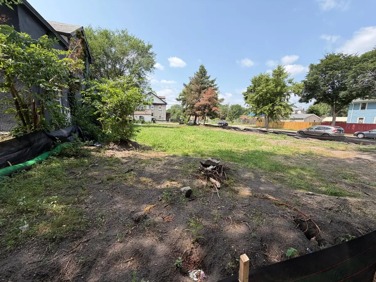 2500 16th Avenue S, Minneapolis, MN 55404 - #1