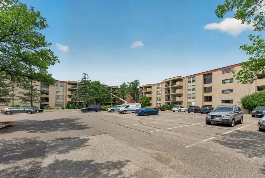 6710 Vernon Avenue S #315, Edina, MN 55436 - #2
