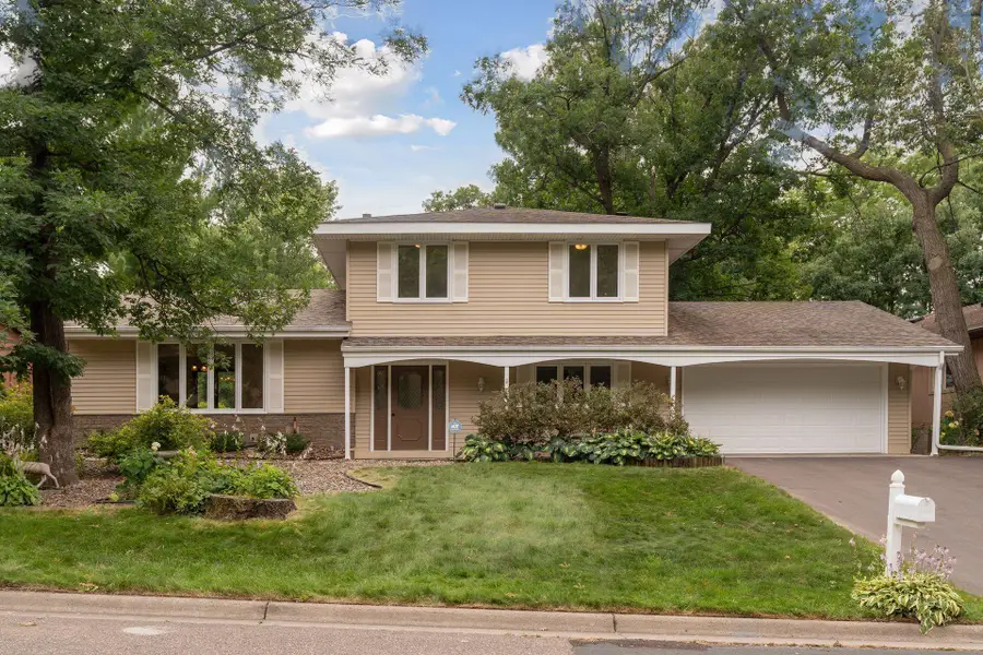 1086 Carlton Drive, Shoreview, MN 55126 - #2