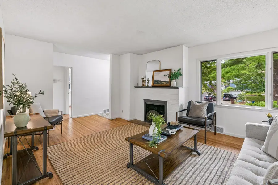 2417 Parkview Boulevard, Golden Valley, MN 55422 - #3