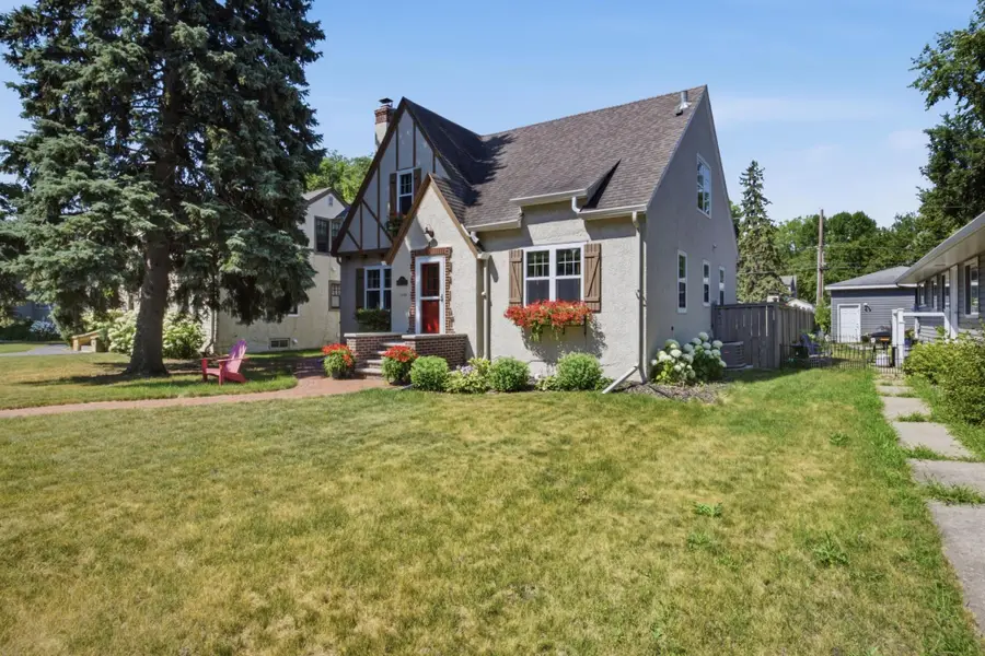 1258 2nd Street N, Fargo, ND 58102 - #2