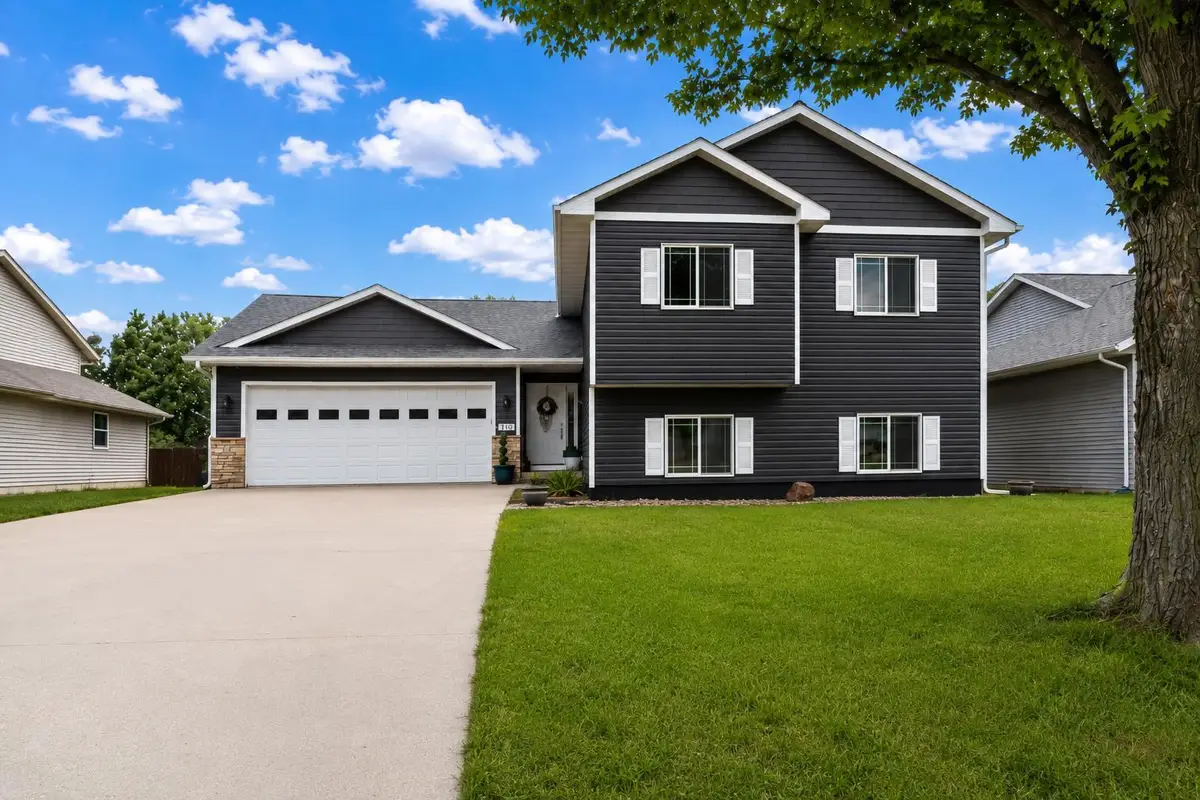 109 Cougar Drive, Mankato, MN 56001 - #1