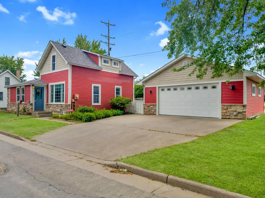 616 N Pierce Avenue, New Richmond, WI 54017 - #3