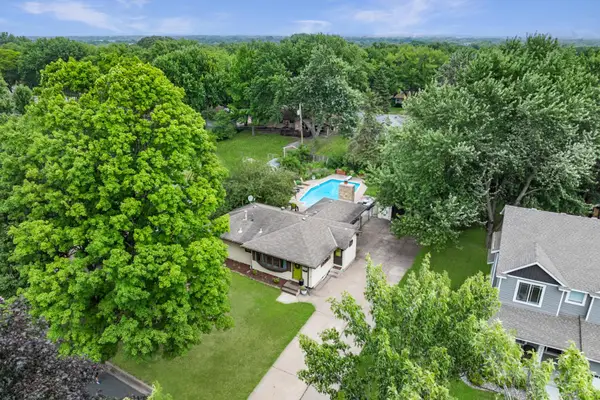 5312 Rhode Island Avenue N, New Hope, MN 55428