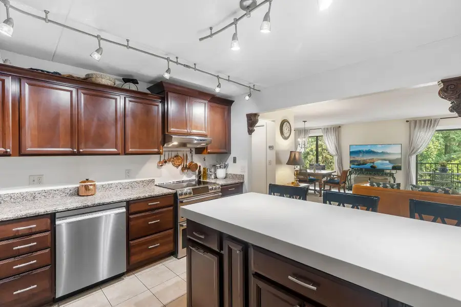 2445 Londin Lane E #202, Maplewood, MN 55119 - #3