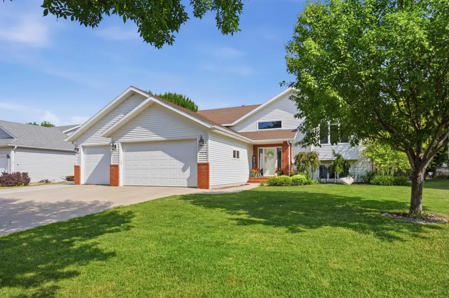 3515 44th Avenue S, Fargo, ND 58104 - #3