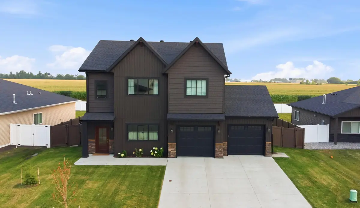 4335 23rd Avenue S, Moorhead, MN 56560 - #1