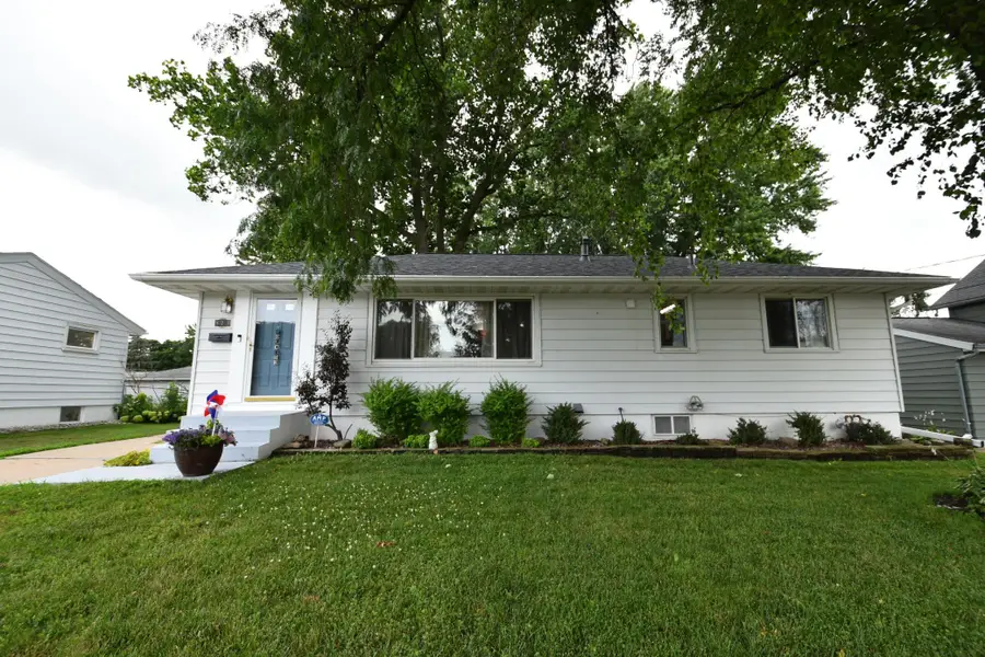 821 SE 12th Avenue Se, Rochester, MN 55904 - #2