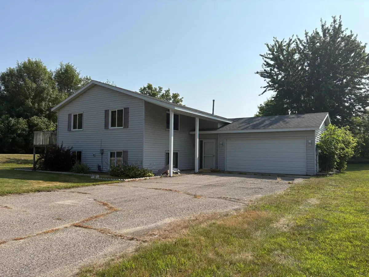 19900 Sunny Lane, Starbuck, MN 56381 - #1
