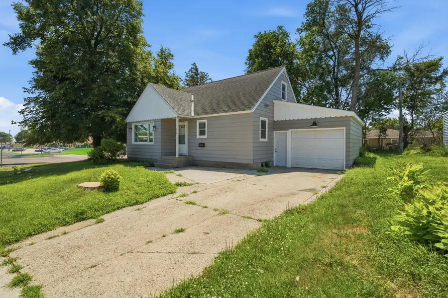 954 Victoria Street, Fairmont, MN 56031 - #3