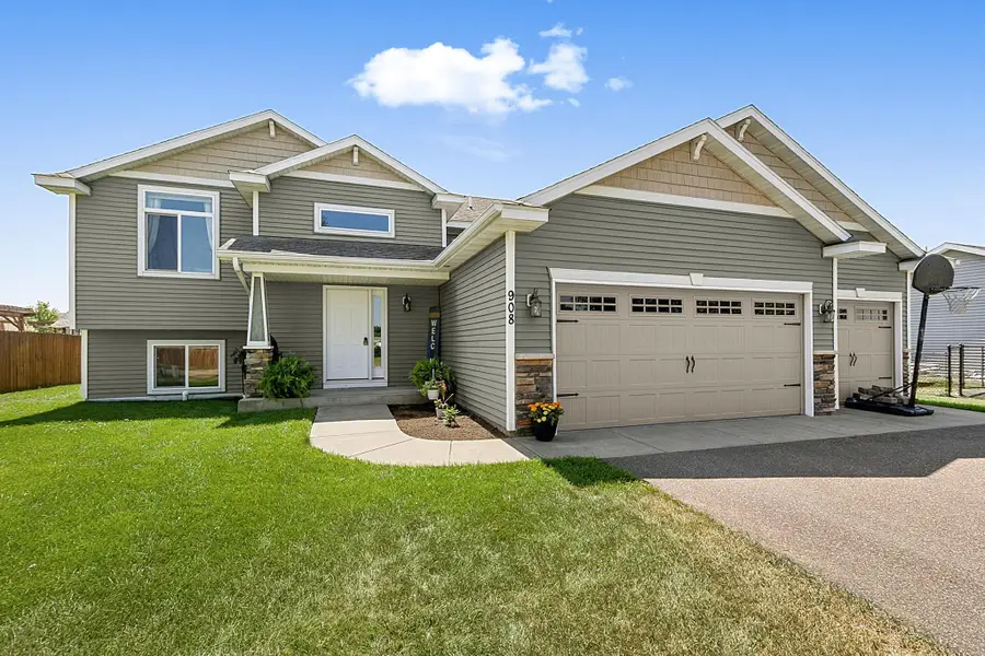 908 5th Street Ne, Rice, MN 56367 - #2
