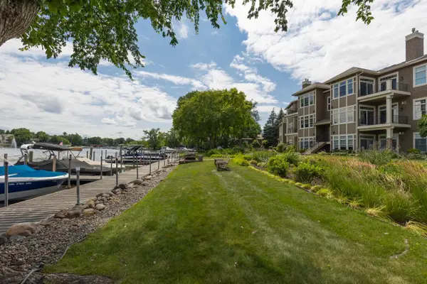 21957 Minnetonka Boulevard #17, Excelsior, MN 55331