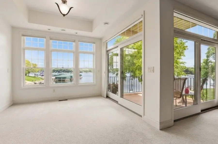 21957 Minnetonka Boulevard #17, Excelsior, MN 55331 - #2