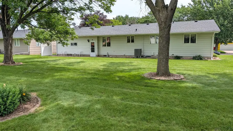 1407 9th Street Nw, Austin, MN 55912 - #3