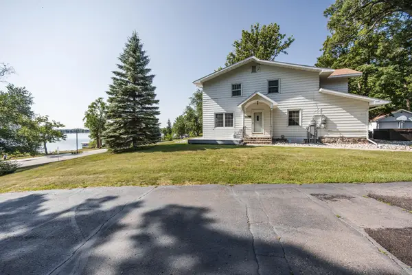 1104 W Lake Drive, Detroit Lakes, MN 56501