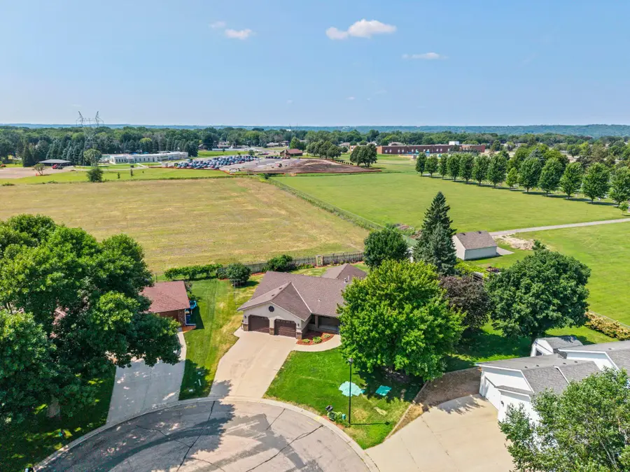 1150 Menke Circle, Shakopee, MN 55379 - #2