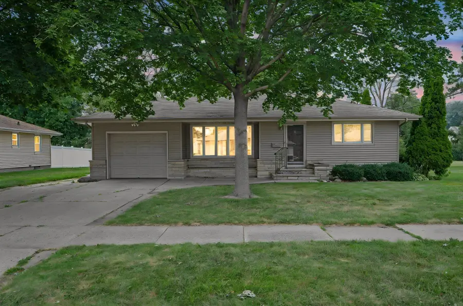 512 S Orient Street, Fairmont, MN 56031 - #2