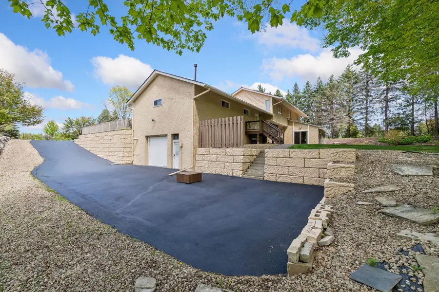 18677 Ponderosa Court, Eden Prairie, MN 55347 - #3