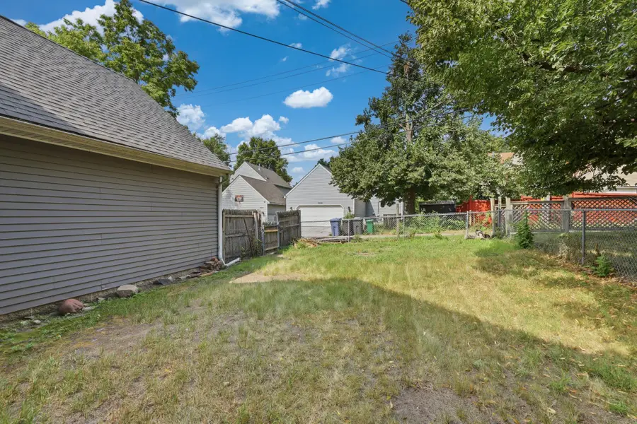 2613 Emerson Avenue N, Minneapolis, MN 55411 - #2