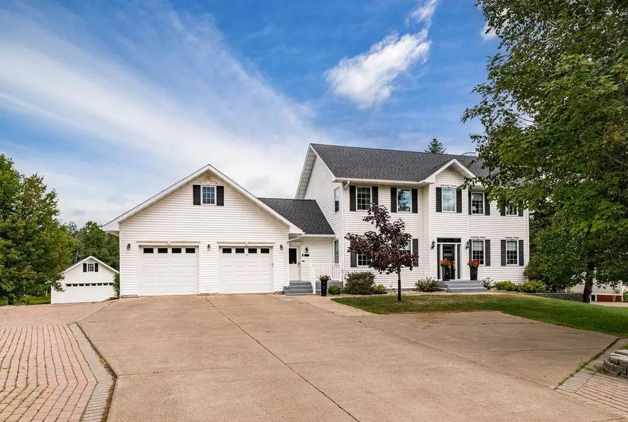 2827 Parkwood Lane, Duluth, MN 55811 - #2