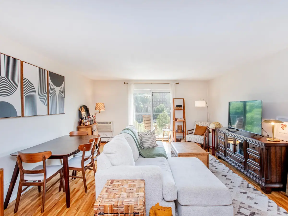 2928 Dean Parkway #4B, Minneapolis, MN 55416 - #1
