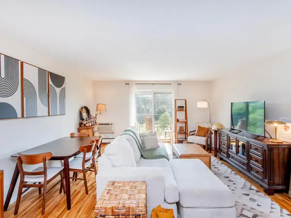 2928 Dean Parkway #4B, Minneapolis, MN 55416